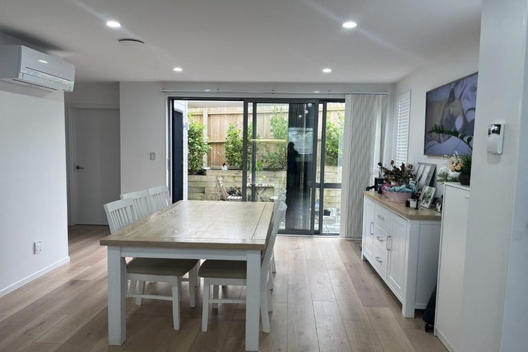 Photo of property in 48a Lyttelton Avenue, Forrest Hill, Auckland, 0620