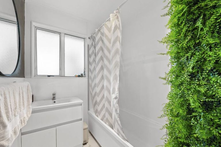 Photo of property in 24 Joanne Crescent, Pukehangi, Rotorua, 3015