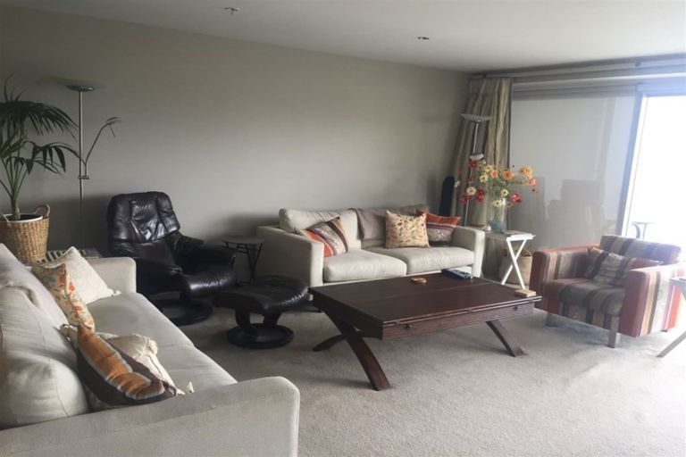 Photo of property in Cayman Apartments, 292b4 Maunganui Road, Mount Maunganui, 3116