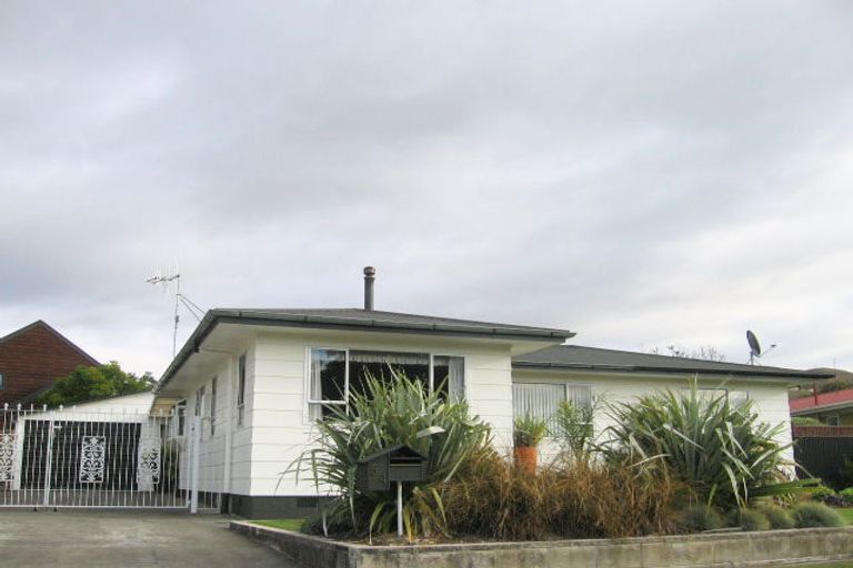 Photo of property in 54 Trigg Crescent, Taradale, Napier, 4112