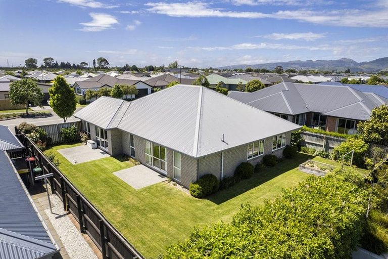 Photo of property in 21 Richmond Avenue, Halswell, Christchurch, 8025