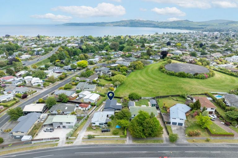 Photo of property in 99 Tamatea Road, Taupo, 3330