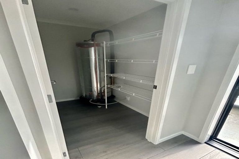 Photo of property in 2 Whakato Avenue, Kumeu, 0810