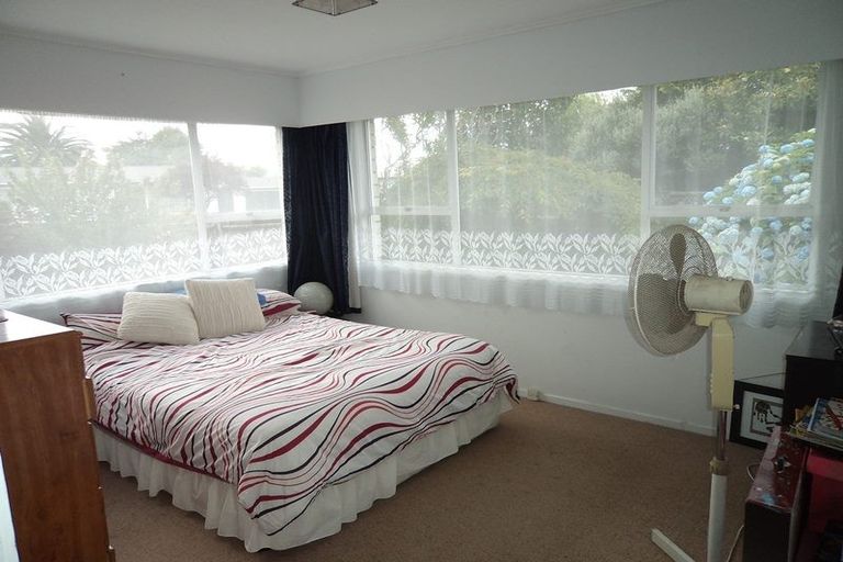 Photo of property in 21 Oakfield Crescent, Pukete, Hamilton, 3200