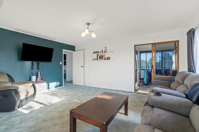 Photo of property in 10 Te Kama Street, Levin, 5510