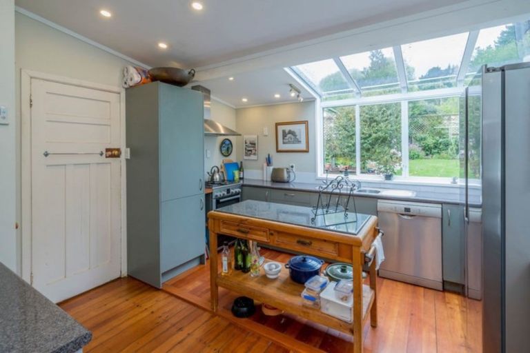 Photo of property in 71 Valley Road, Paraparaumu, 5032