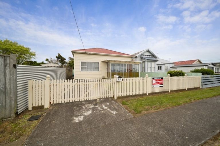 Photo of property in 78 Disraeli Street, Hawera, 4610
