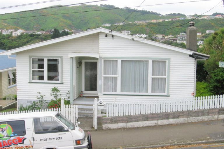 Photo of property in 14 Mills Road, Brooklyn, Wellington, 6021
