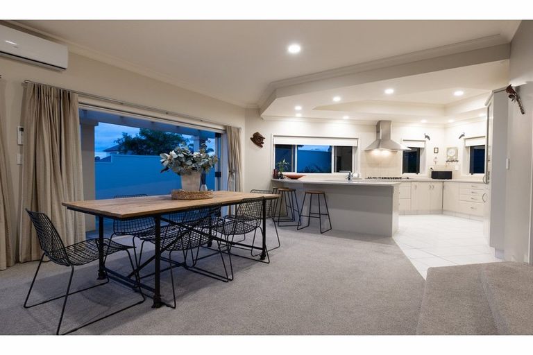 Photo of property in 37 La Colina Place, Bethlehem, Tauranga, 3110