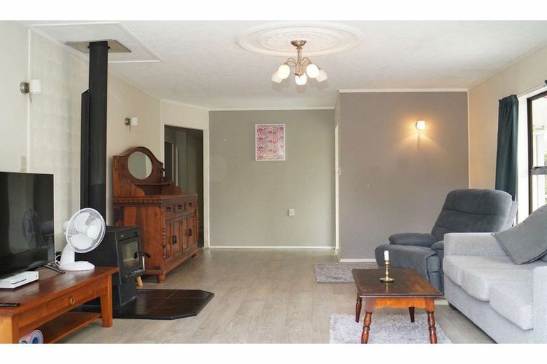 Photo of property in 3 Tuatahi Place, Kerikeri, 0230