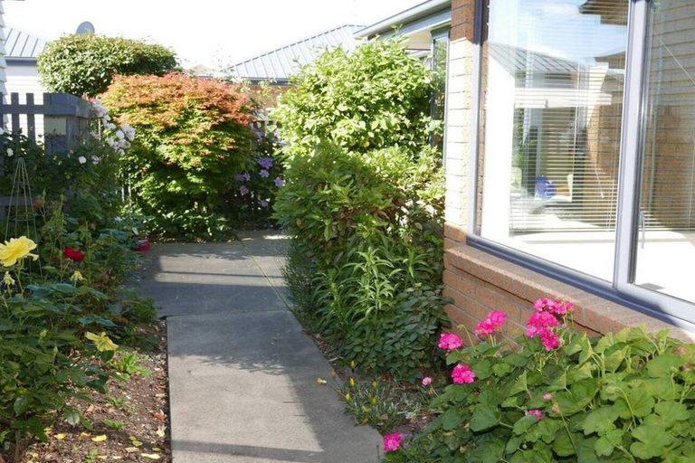 Photo of property in 3/16 Grassmere Street, Papanui, Christchurch, 8052