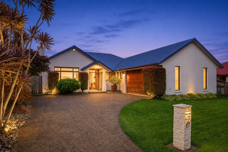 Photo of property in 30 Oaklands Drive, Cambridge, 3434
