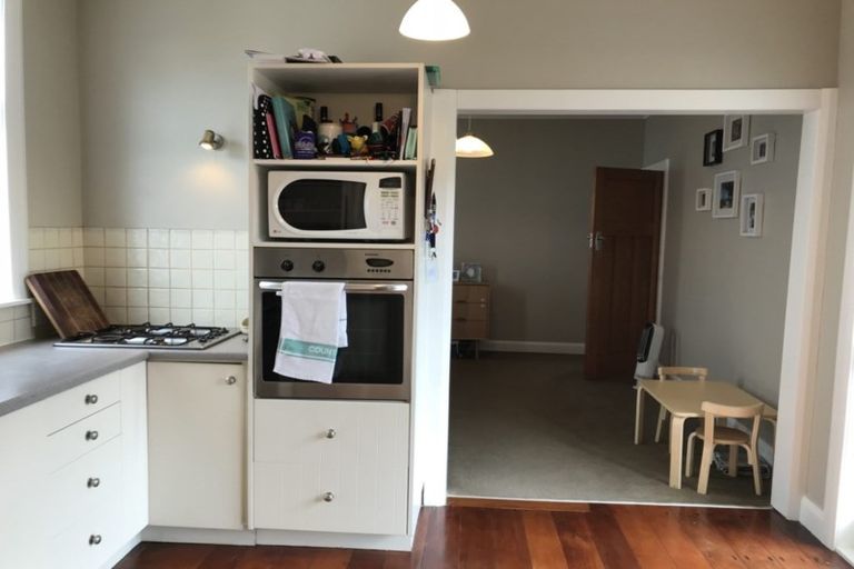 Photo of property in 40 Palm Avenue, Lyall Bay, Wellington, 6022