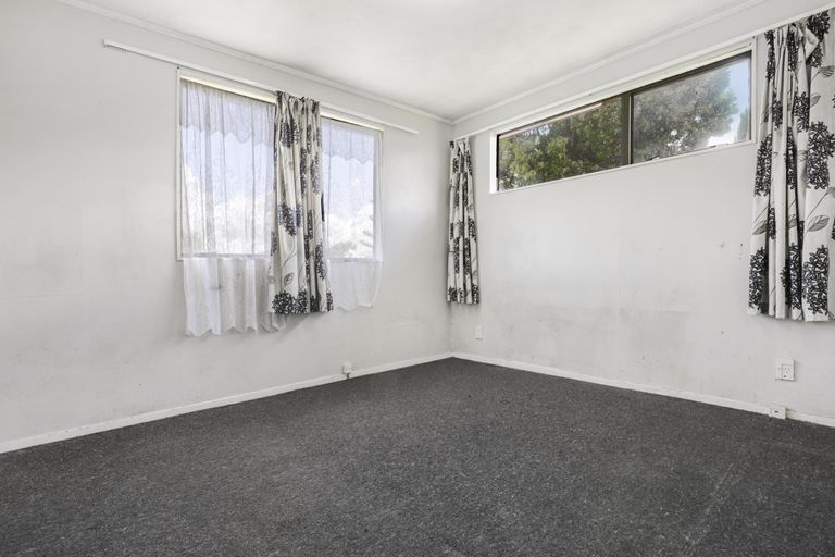 Photo of property in 1/14 Etherton Drive, Weymouth, Auckland, 2103