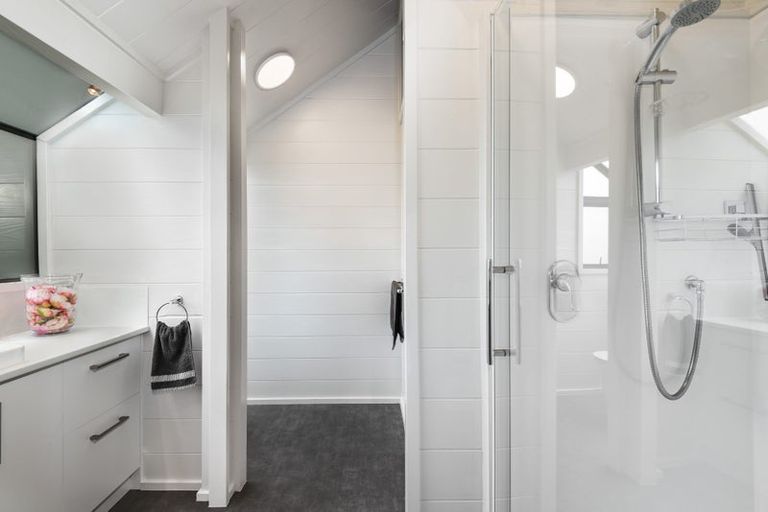 Photo of property in 2 Iles Road, Lynmore, Rotorua, 3010