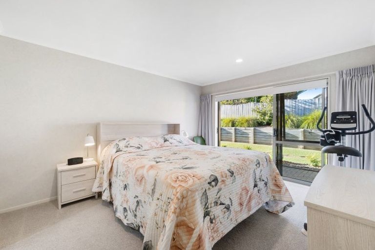 Photo of property in 218 Kilkenny Drive, East Tamaki Heights, Auckland, 2016