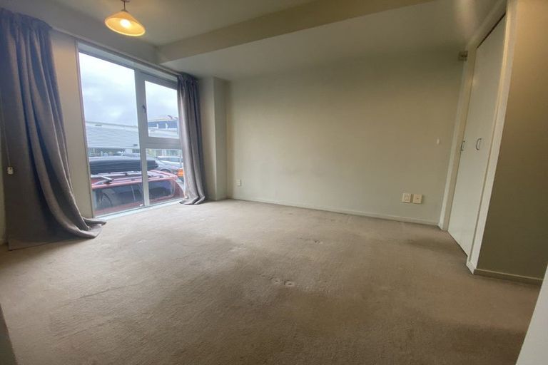 Photo of property in Elizabeth Street Chapel, 4/6 Elizabeth Street, Mount Victoria, Wellington, 6011