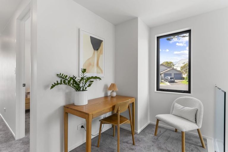 Photo of property in 14 Altair Place, Windsor Park, Auckland, 0632