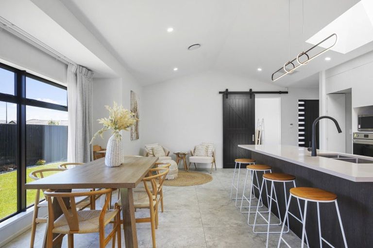 Photo of property in 51 Candlesticks Crescent, Lincoln, 7608