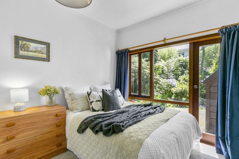 Photo of property in 30 Delhi Crescent, Khandallah, Wellington, 6035