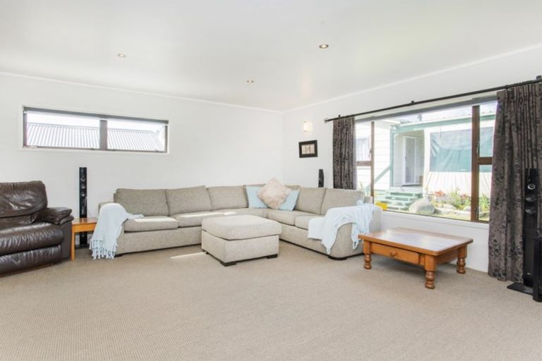 Photo of property in 52 Awapuni Road, Awapuni, Gisborne, 4010