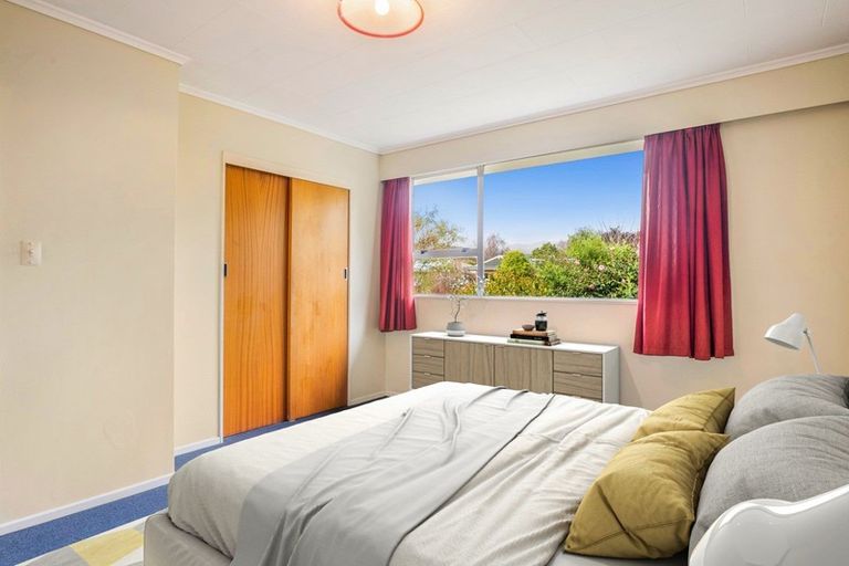 Photo of property in 1 Monterey Place, Totara Park, Upper Hutt, 5018