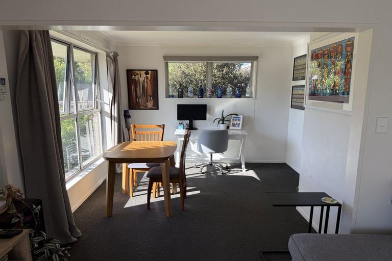 Photo of property in 2/259a Fifield Terrace, Opawa, Christchurch, 8023