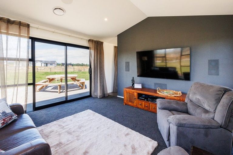 Photo of property in 158 Pharazyn Road, Feilding, 4777