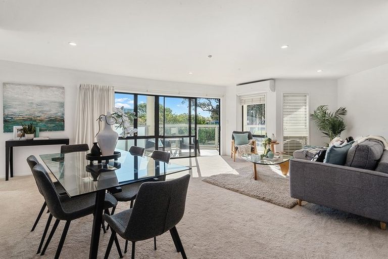 Photo of property in 26/4e Collins Street, Takapuna, Auckland, 0622