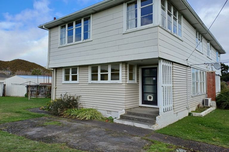 Photo of property in 356 Oxford Terrace, Avalon, Lower Hutt, 5011