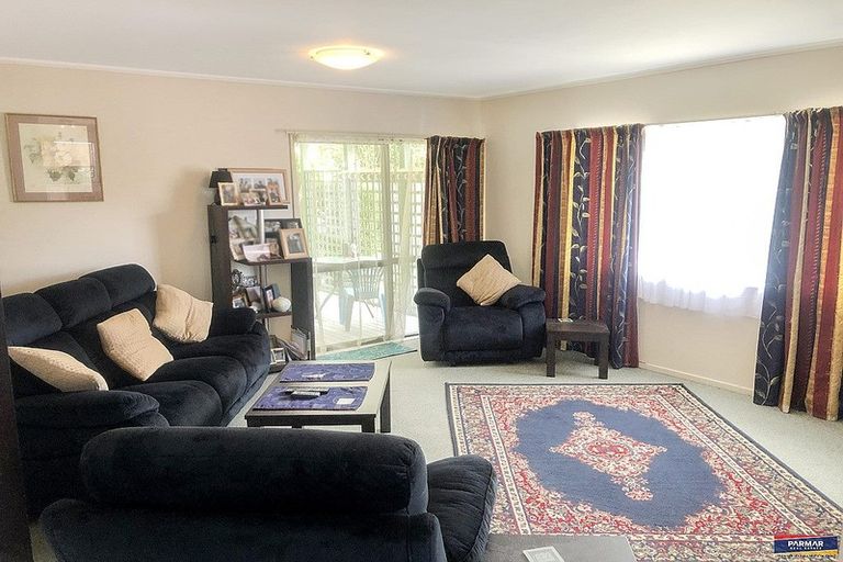 Photo of property in 2/75 Russell Road, Manurewa, Auckland, 2102