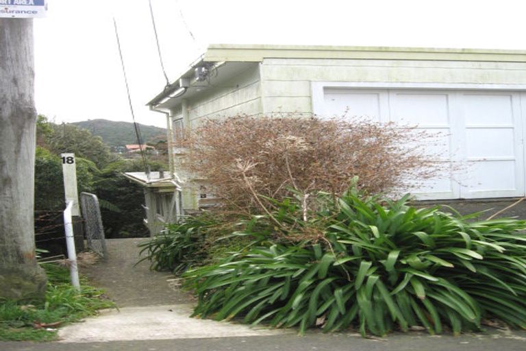Photo of property in 18 Gipps Street, Karori, Wellington, 6012