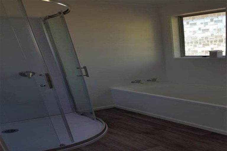 Photo of property in 18 Mcshane Street, Pukekohe, 2120