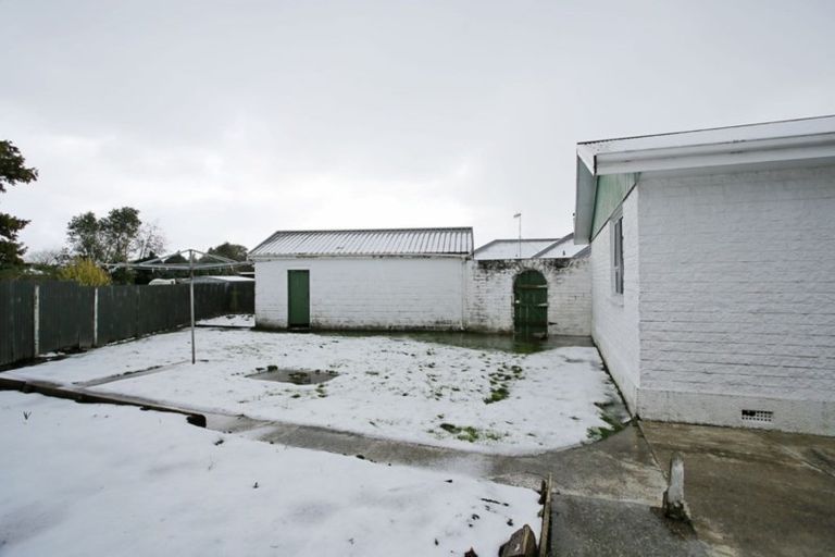 Photo of property in 17 Wye Street, Newfield, Invercargill, 9812