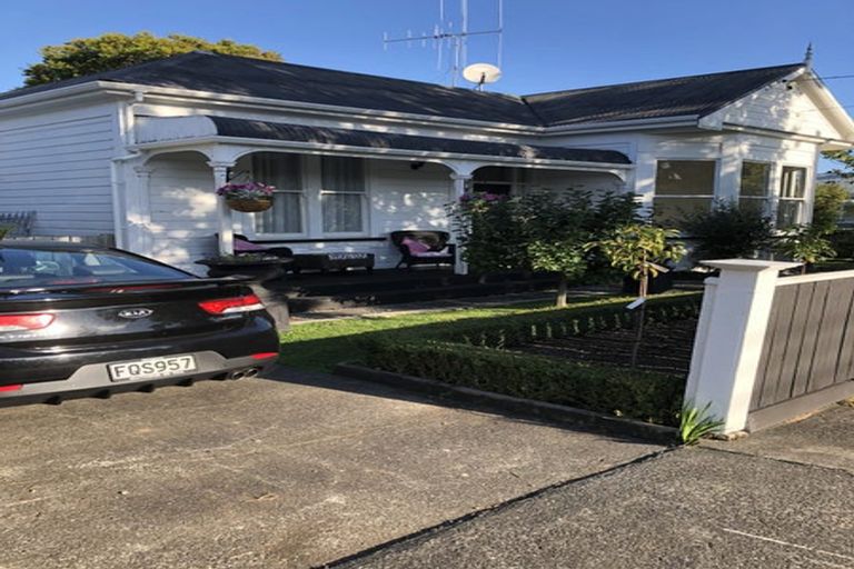 Photo of property in 24 Brassey Road, Saint Johns Hill, Whanganui, 4500