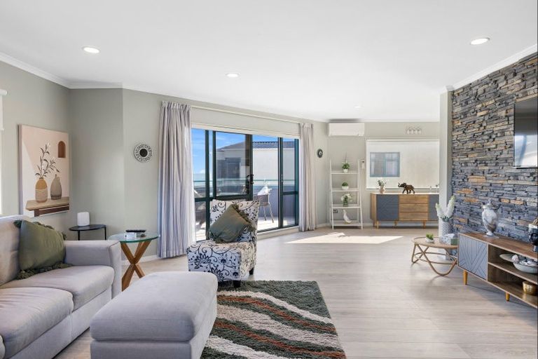 Photo of property in 26a Sunbrae Grove, Mount Maunganui, 3116