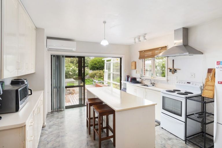 Photo of property in 32 Flower Street, Bryndwr, Christchurch, 8053