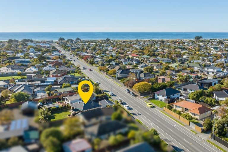 Photo of property in 102 Bridge Street, New Brighton, Christchurch, 8061