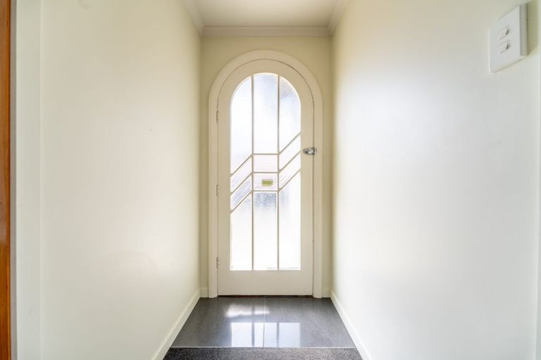 Photo of property in 35 Avenue Road, West End, Timaru, 7910