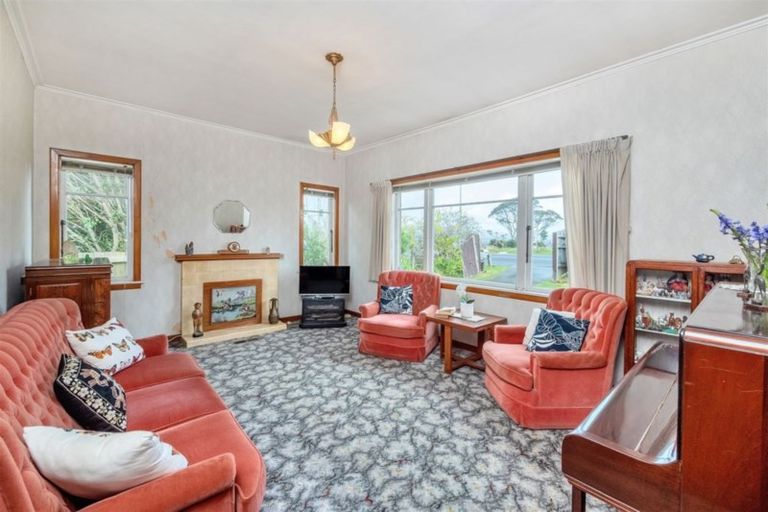 Photo of property in 1614 Great North Road, Waterview, Auckland, 1026
