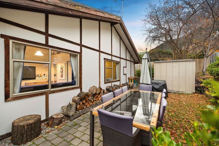 Photo of property in 4a Avalon Crescent, Fernhill, Queenstown, 9300