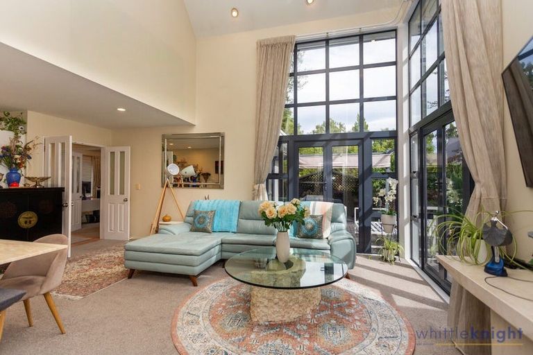 Photo of property in 366 Sawyers Arms Road, Harewood, Christchurch, 8051