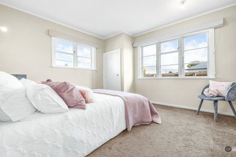 Photo of property in 21b Hall Crescent, Epuni, Lower Hutt, 5011