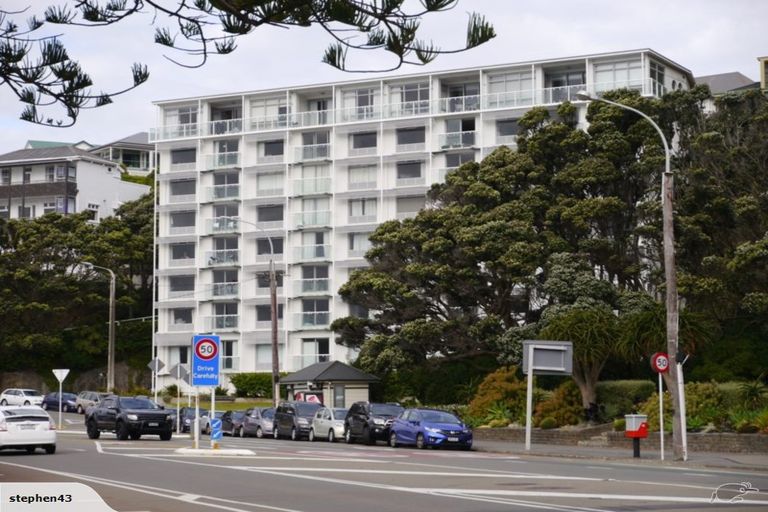 Photo of property in The Capital, 28/370 Oriental Parade, Oriental Bay, Wellington, 6011