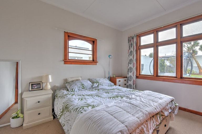 Photo of property in 12 Thistle Street, Gore, 9710