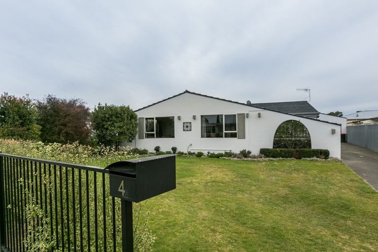 Photo of property in 4 Laurent Place, Greenmeadows, Napier, 4112