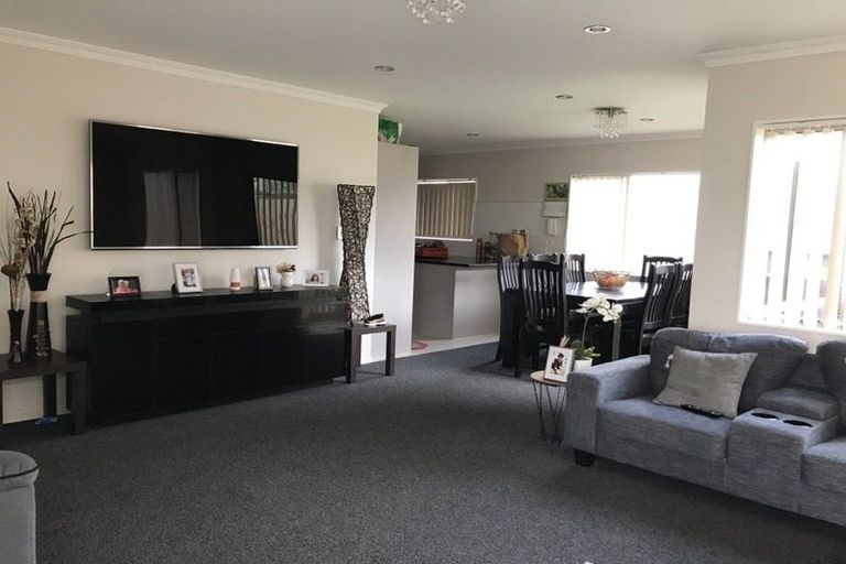 Photo of property in 15b Halswell Street, Mangere East, Auckland, 2024