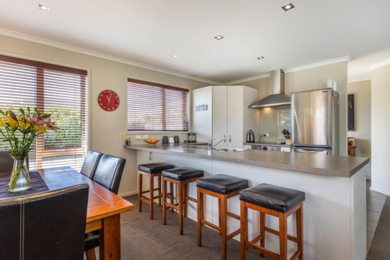 Photo of property in 18 Kitakita Grove, Motueka, 7120