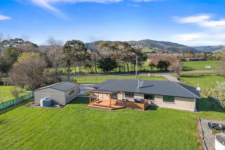 Photo of property in 841 Makerua Road, Tokomaru, Palmerston North, 4474