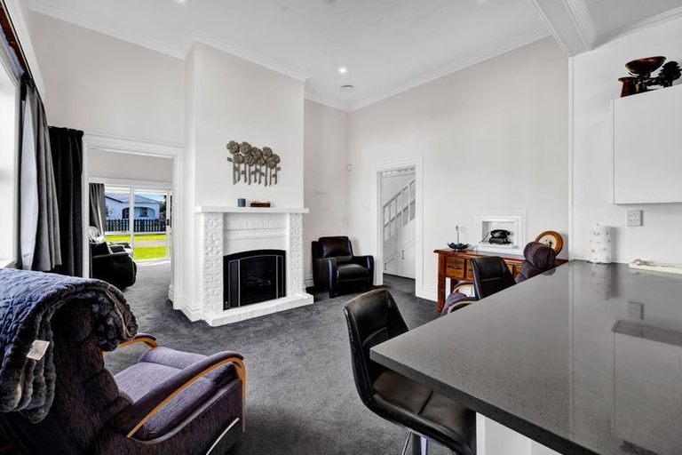 Photo of property in 36 Tawhiti Road, Hawera, 4610